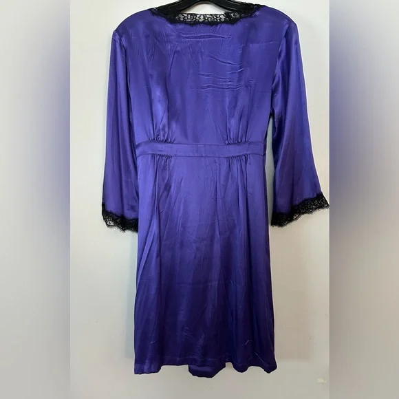 La Senza Silk Robe
💜 3 for $30💜 - Picture 4 of 6